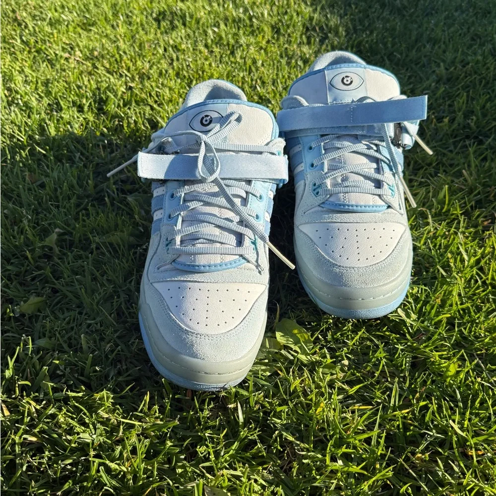 adidas x Bad Bunny Forum Buckle Low ‘Blue Tint’ - Picture 2 of 9